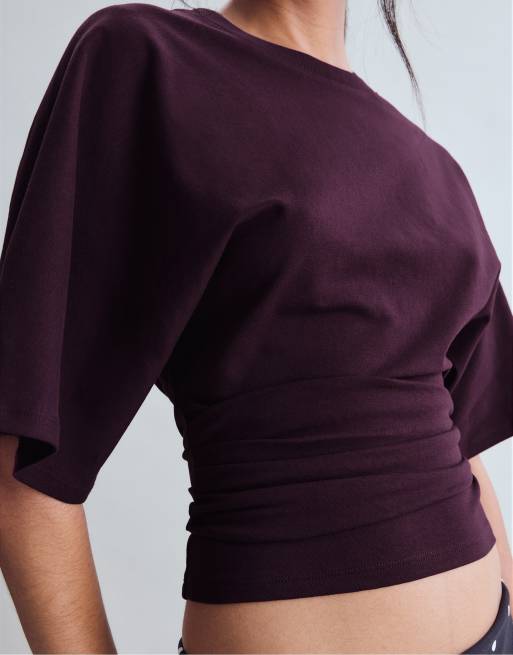 Stradivarius kurzes T-Shirt mit Kimonoärmeln in Dunkelviolett, 4 von 7