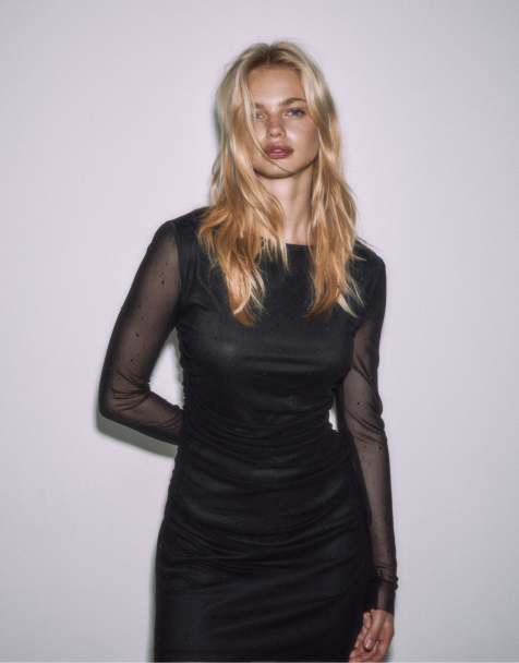 Stradivarius – Kurzes Tüllkleid in Schwarz mit Strass - view 1