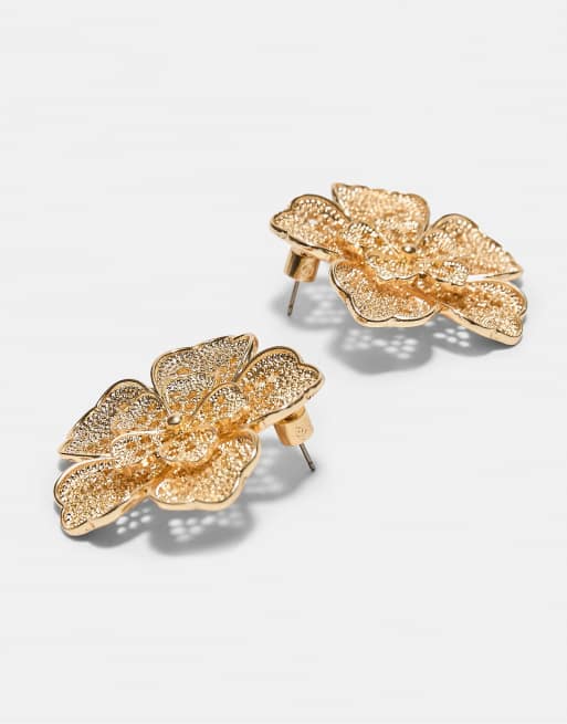 Stradivarius Lace-effect flower earrings in gold, 4 of 4