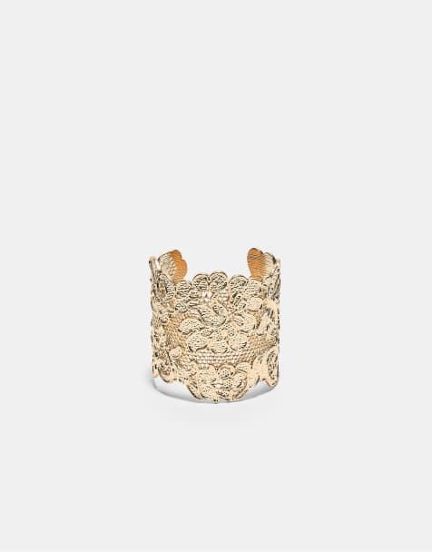 Stradivarius Lace-effect rigid bangle in gold - view 1