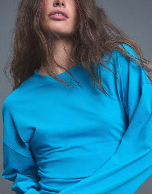 Stradivarius långärmad t-shirt med figursydd midja i turkos, 3 av 7