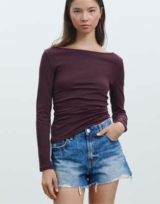 Stradivarius - Langärmliges Shirt in Lila mit Raffung