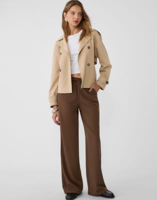 Stradivarius - Lange, elegante Hose aus weich fallendem Stoff in Braun-Brown