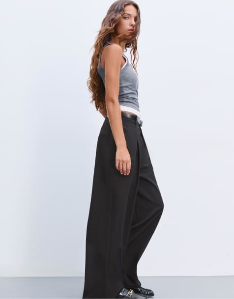 Stradivarius – Lange Hose in Schwarz mit Abnähern und Gürtel - view 1