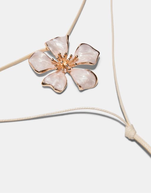 Stradivarius - Lange ketting met bloem in ecru, 2 van 3