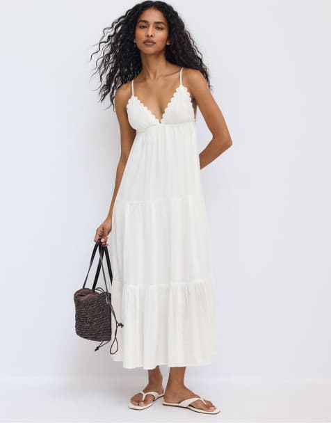Stradivarius - Lange soepelvallende jurk met open achterkant in wit - view 1
