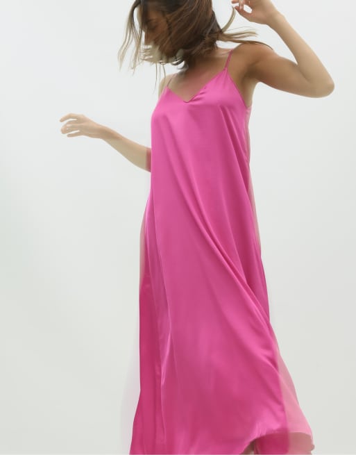Stradivarius – Langes, fließendes Kleid aus Satin in Fuchsia, 3 von 4
