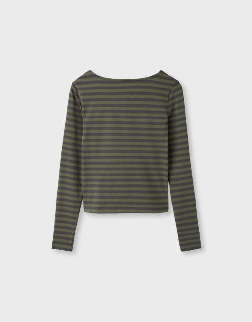 Stradivarius langærmet T-shirt med udskæring under brystet i khaki, 7 af 7