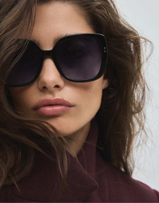 Stradivarius Large square sunglasses in black, 2 of 4