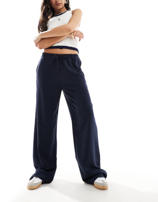 Stradivarius – Lässige Schlupfhose in Marineblau 