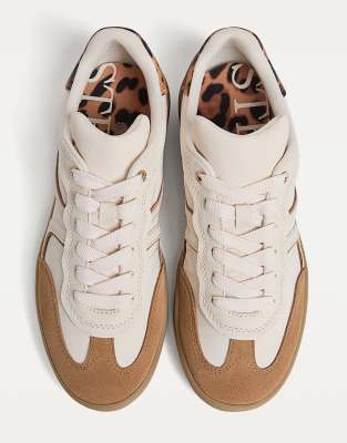 Stradivarius - Lässige Sneaker mit Print in Combined-Bunt