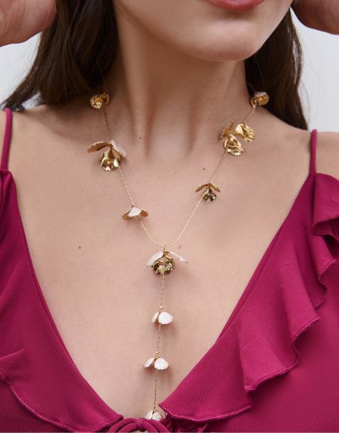 Stradivarius – Lasso-Kette in Ecru mit Blumendetails - view 1