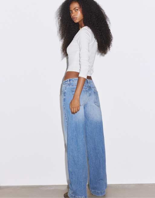 Stradivarius lavtaljede jeans med lige ben i medium lyseblå denim, 3 af 7