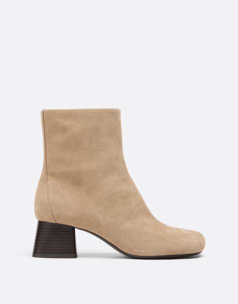 Stradivarius Leather block heel ankle boots in beige - view 1