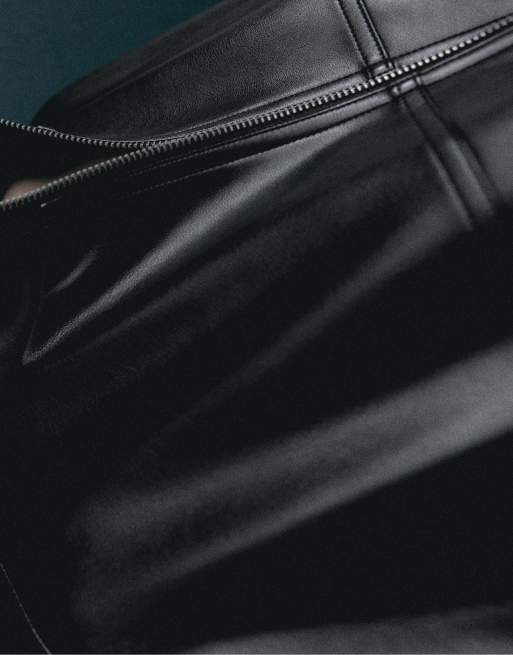 Stradivarius Leather effect balloon jacket with belt in black, 4 of 4