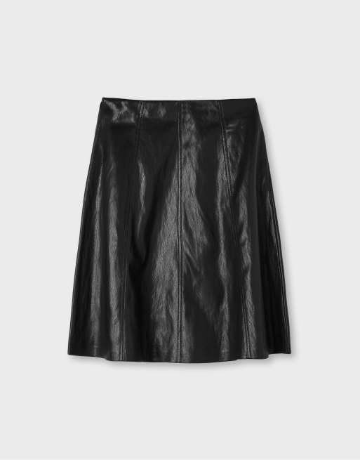 Stradivarius Leather effect flared midi skirt in black, 7 of 7