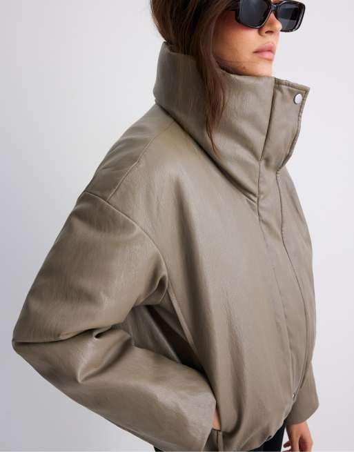Stradivarius Leather effect high neck puffer jacket in grey, 4 of 6