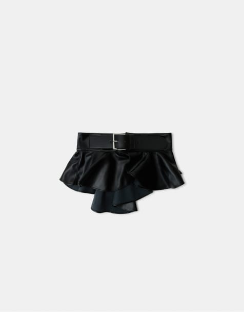 Stradivarius Leather effect skirt belt in black - view 1