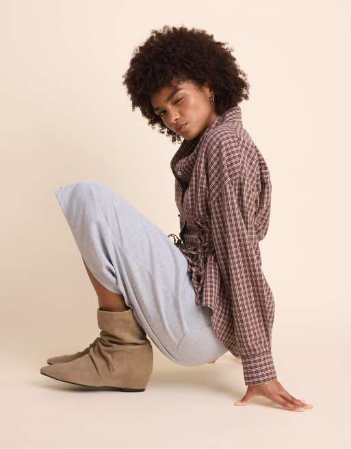 Stradivarius Leather wedge ankle boots in beige, 3 of 6