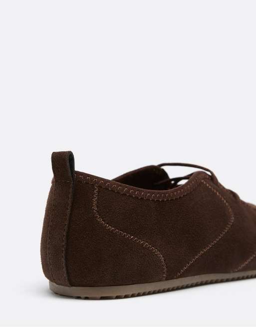 Stradivarius Leder-Sneaker-Ballerinas mit elastischem Riemen in Braun, 5 von 6