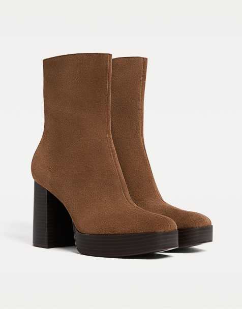 Stradivarius – Leder-Stiefeletten in Braun mit hohem Absatz - view 1