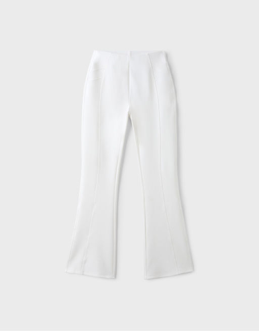 Stradivarius leggings med utsvängda ben och dekorativ söm i naturvit, 6 av 7