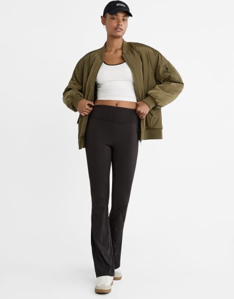 Stradivarius - Leggings modellanti a zampa neri - view 1