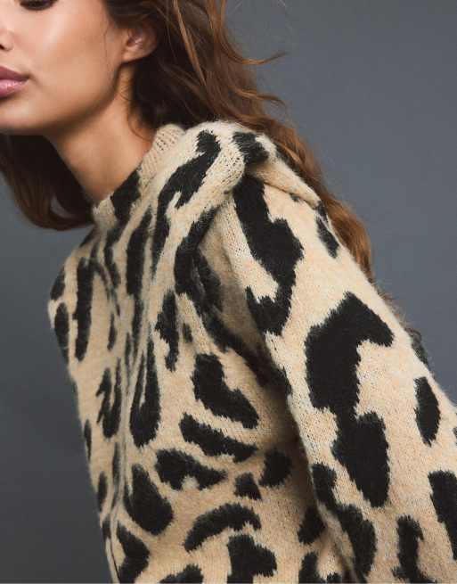 Stradivarius Leopard print knit jumper in beige, 4 of 7