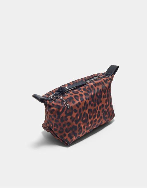 Stradivarius Leopard print wash bag in brown, 2 of 3