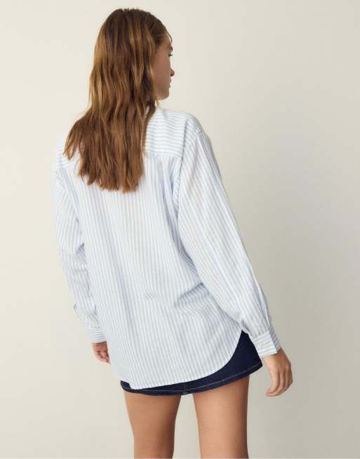 Stradivarius Linen-effect shirt in sky blue, 2 of 4