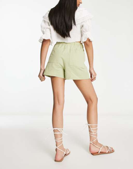 Stradivarius linen look runner shorts in khaki , 2 of 4