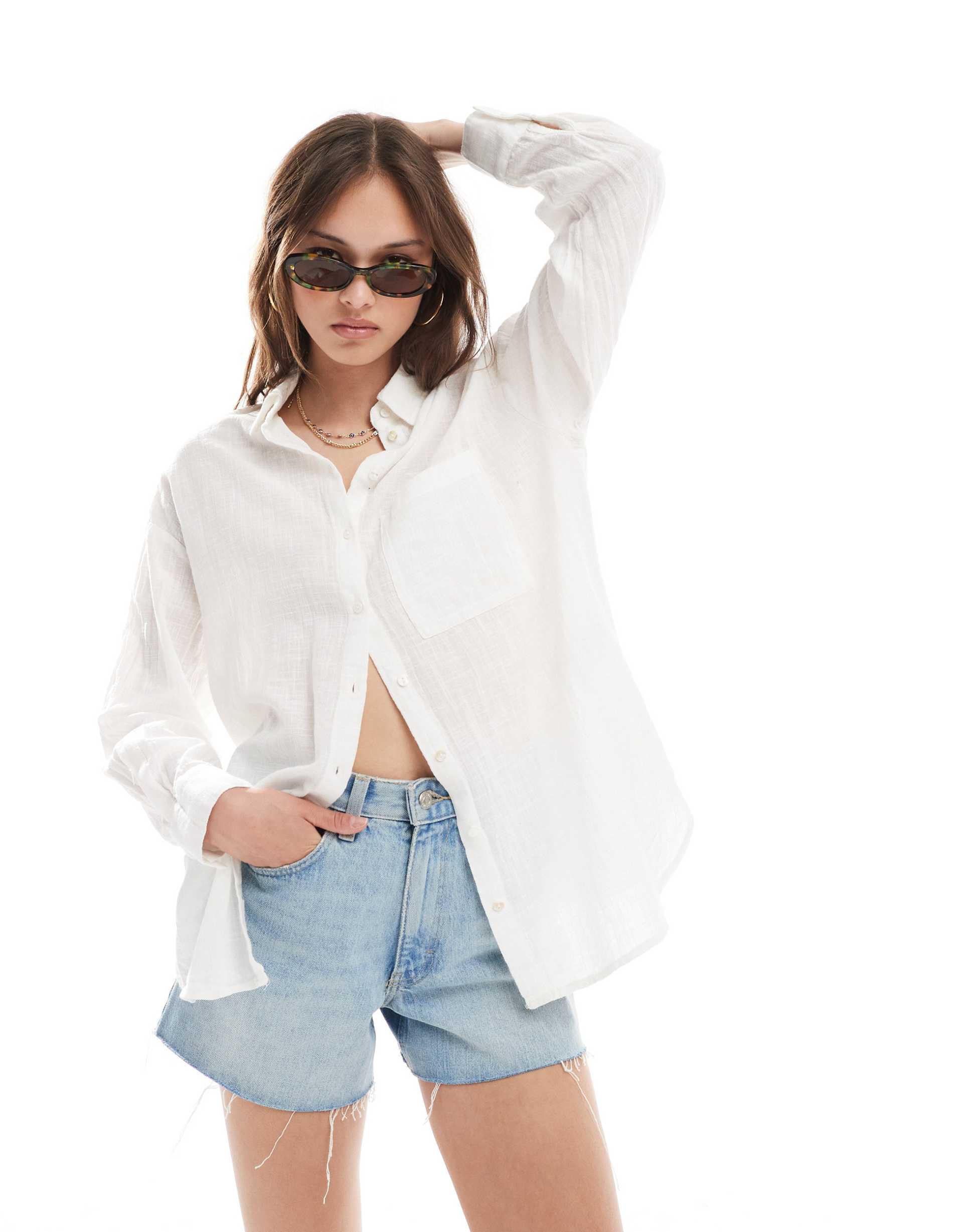 stradivarius linen look shirt in white
