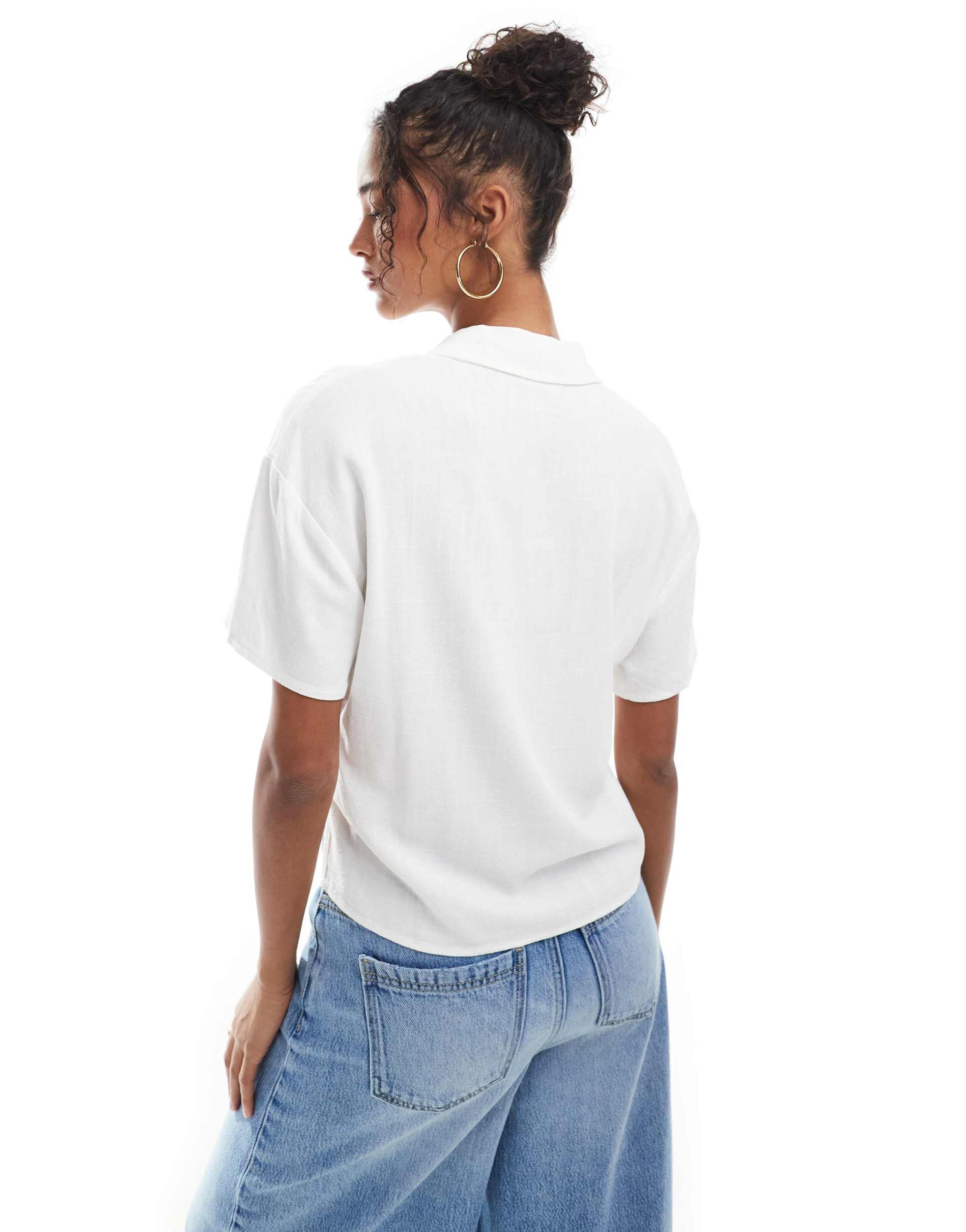 stradivarius linen look short sleeve shirt in white