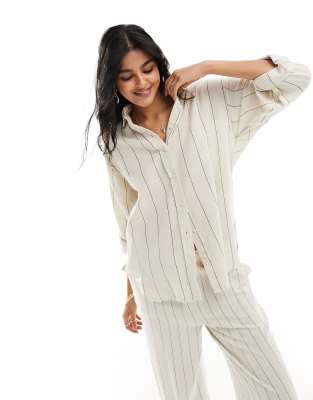 Stradivarius linen look stripe shirt in natural - view 1