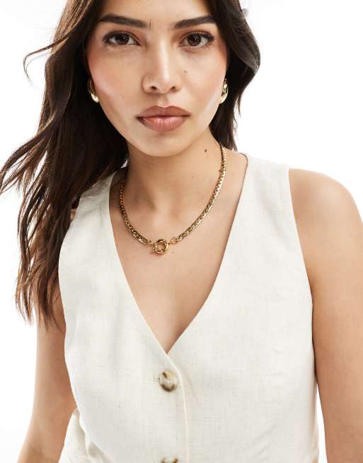 Stradivarius linen look waistcoat in white , 3 of 4