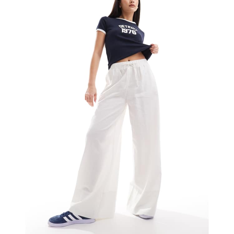 Stradivarius linen mix super wide leg pants in white | ASOS