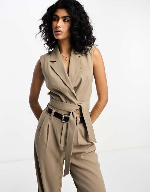 Stradivarius – Ljusbeige, figursydd kostymväst med omlottdesign, del av set 