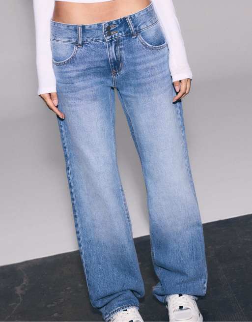 Stradivarius – Ljusblå och mellanblå jeans med raka ben och två metallknappar, 2 av 4