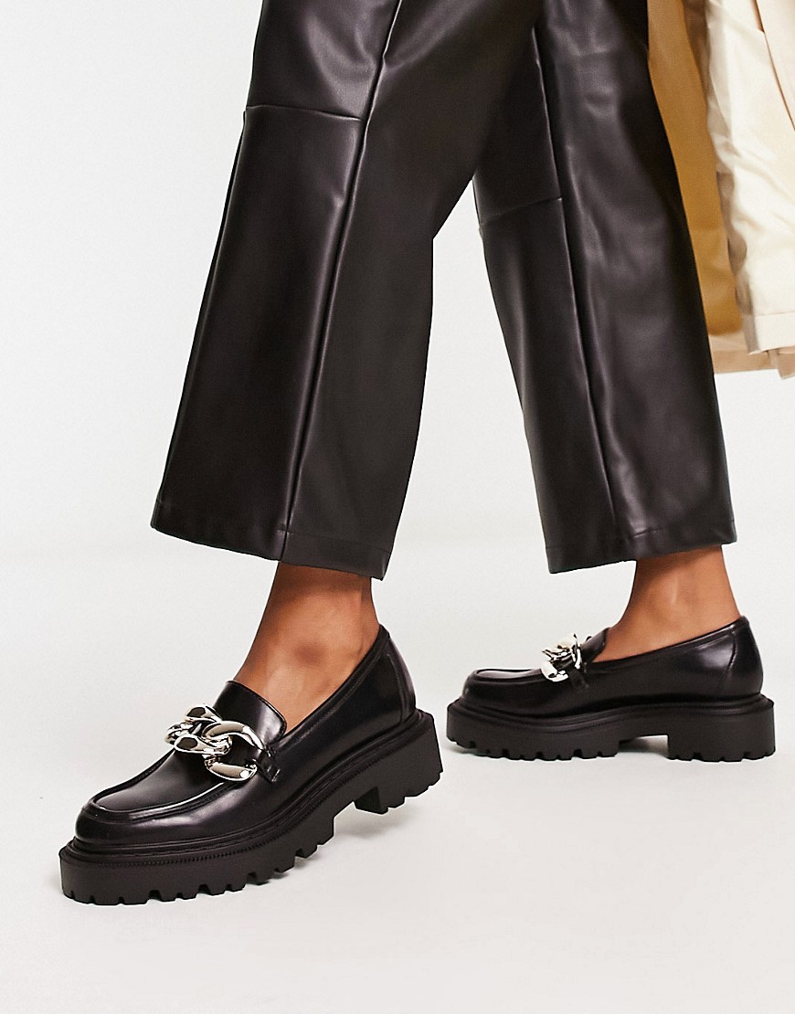 Stradivarius loafer with chain detail in black