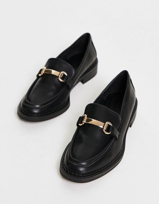 Stradivarius loafer with chain detail in black | ASOS