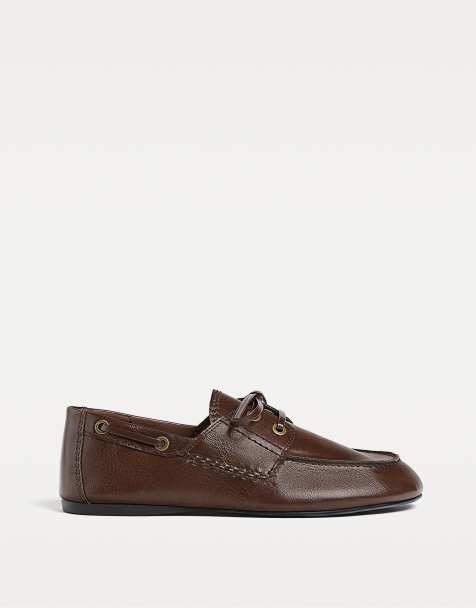 Stradivarius - Loafers met stiksels in bruin - view 1