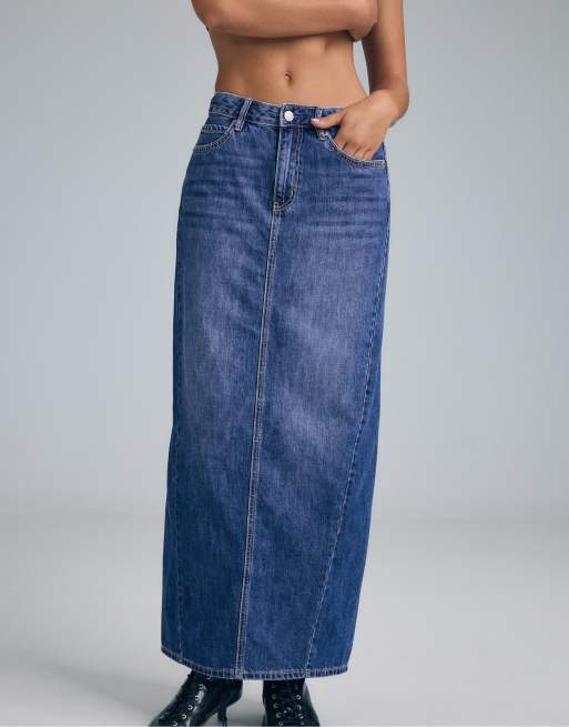Stradivarius Long denim skirt in medium denim wash, 2 of 7