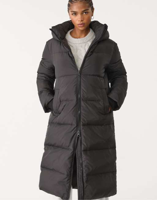 Stradivarius long puffer coat in black