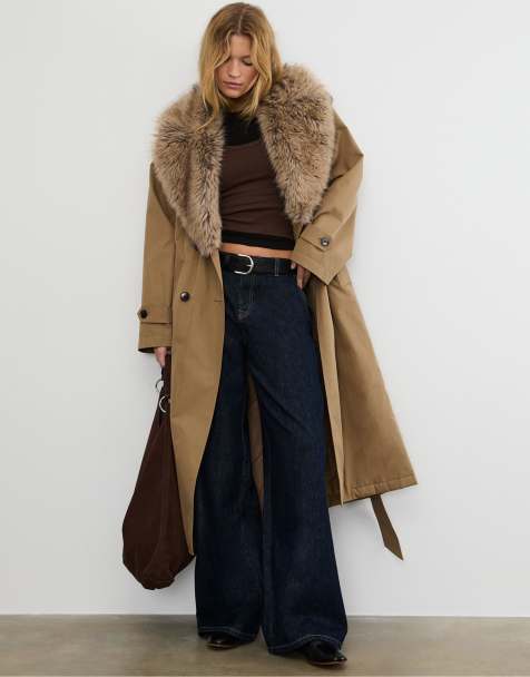 Stradivarius Long quilted trench coat with faux fur detail in beige - view 1