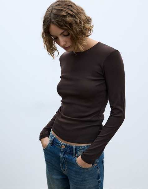 Stradivarius Long sleeve basic t-shirt in brown - view 1