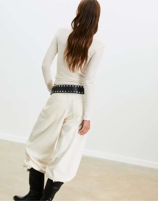 Stradivarius Long sleeve basic t-shirt in ecru, 2 of 4