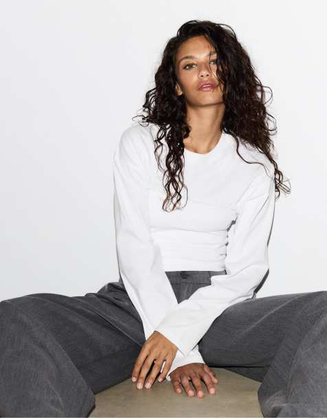 Stradivarius Long sleeve gathered t-shirt in white - view 1