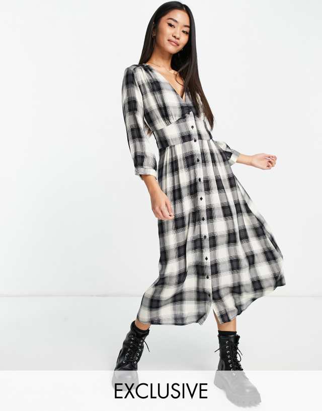 Stradivarius long sleeve midi dress in check