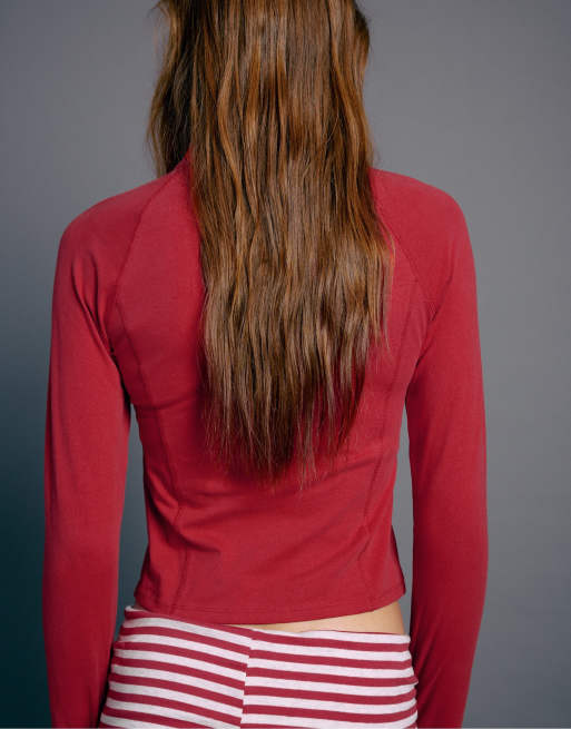 Stradivarius Long sleeve quarter-zip running top in red, 3 of 7