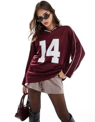 long sleeve sports jersey in burgundy-Red